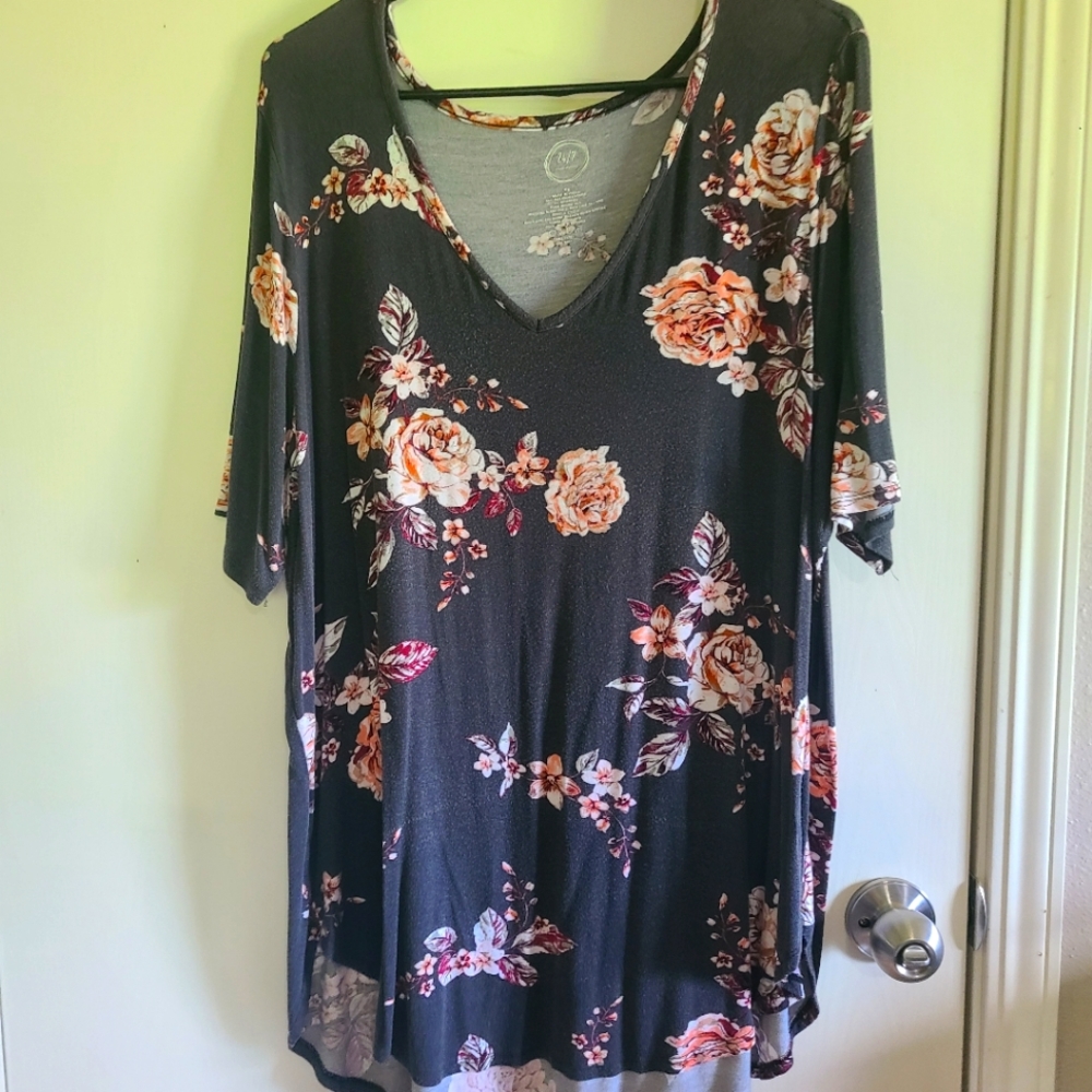 Maurices floral shirt